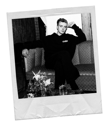 FLAYM Oversized Hoodie Schwarz (...but different)